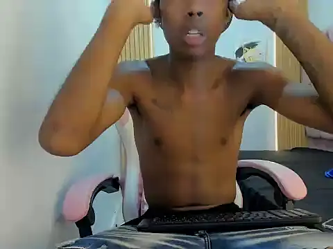 Jax Maliq online show from 10-10-25, 01:39