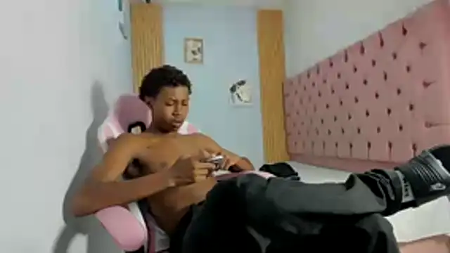 Jax Maliq online show from 10-25-25, 02:11