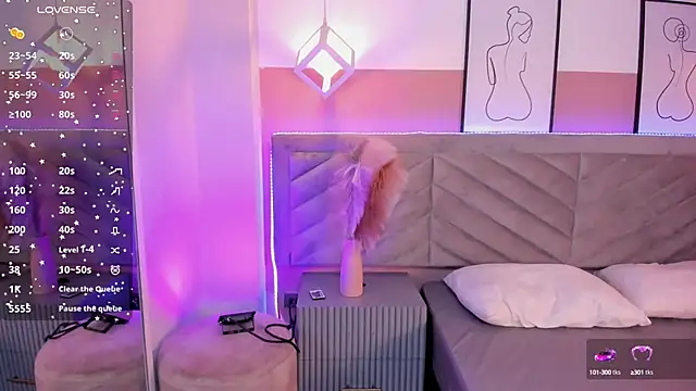 Mia Valentine  online show from 10-04-25, 10:00