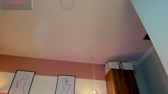 Mia Valentine  online show from 11-24-25, 08:20