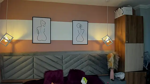 Mia Valentine  online show from 12-01-25, 09:04