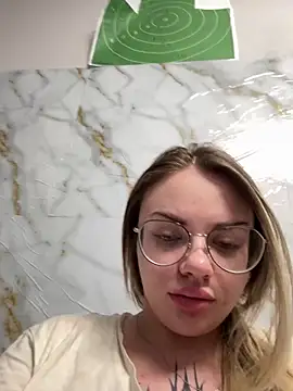 Snapshot of StasySweet chatting on 02-22-26, 06:27 StasySweet online show from 02-22-26, 06:27