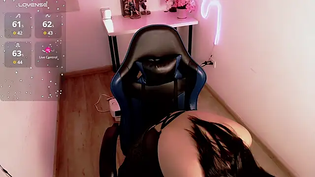 Lunyhose online show from 03-28-26, 08:43