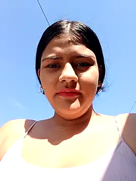 Snapshot of daringxxxhot chatting on 10-18-25, 01:57 daringxxxhot online show from 10-18-25, 01:57