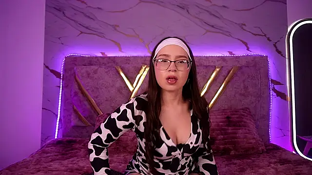 natasha vesper online show from 10-29-25, 12:04