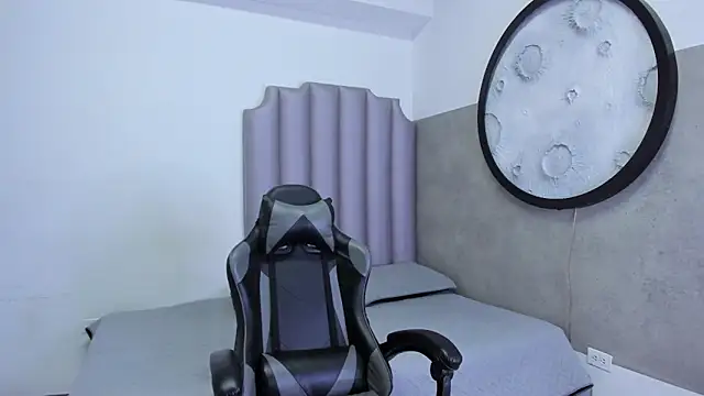 honny 23 online show from 09-24-25, 08:37