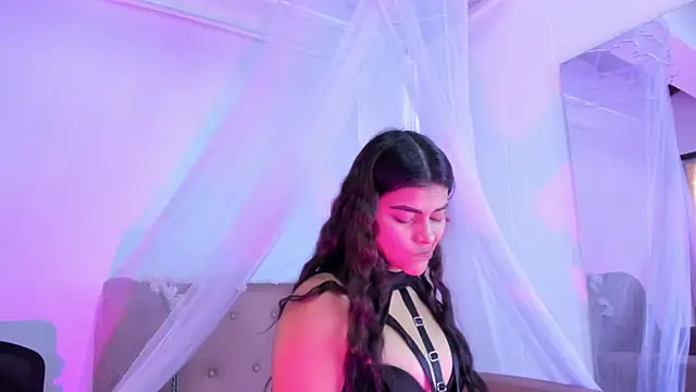 Miaa Rosse online show from 12-14-25, 12:44