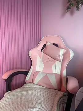 PrettyAshley  online show from 04-03-26, 08:37