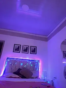 RedVelvet Dream online show from 12-17-25, 11:43