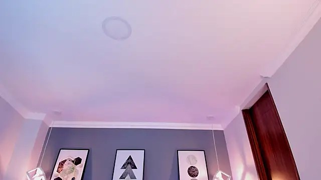 Snapshot of Nina_Ford chatting on 04-25-26, 03:20 Nina Ford online show from 04-25-26, 03:20