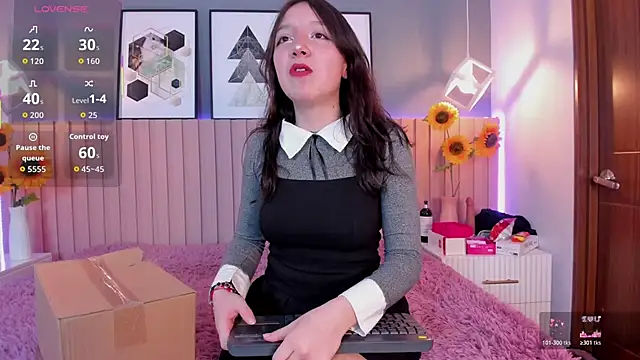 Nina Ford online show from 02-21-26, 03:08