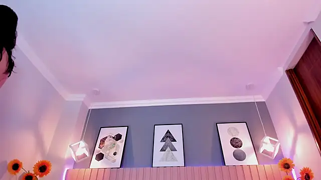 Nina Ford online show from 03-27-26, 10:33