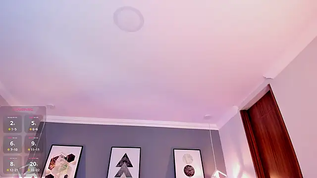 Snapshot of Nina_Ford chatting on 05-19-26, 03:35 Nina Ford online show from 05-19-26, 03:35
