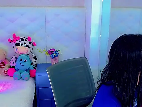 Snapshot of hanna_sweett34 chatting on 10-04-25, 12:34 hanna sweett34 online show from 10-04-25, 12:34