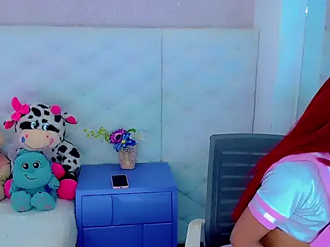 Snapshot of hanna_sweett34 chatting on 10-10-25, 05:25 hanna sweett34 online show from 10-10-25, 05:25