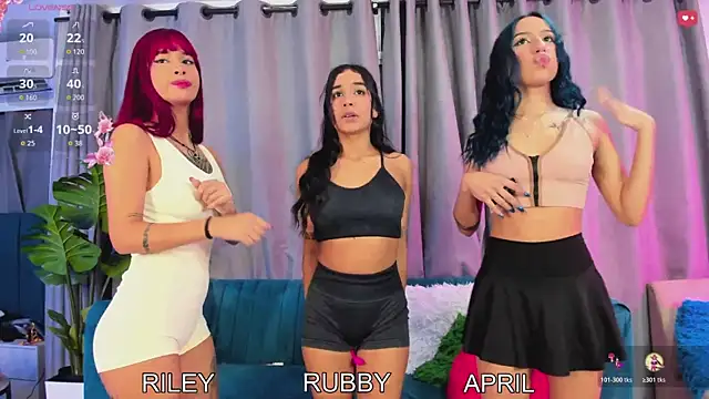 Evil Giirls online show from 10-22-25, 01:49