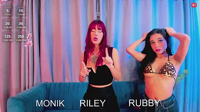 Evil Giirls online show from 10-05-25, 01:51