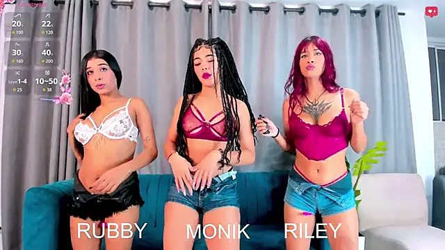Evil Giirls online show from 10-04-25, 01:51