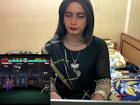 LuvLayla online show from 12-20-25, 06:38