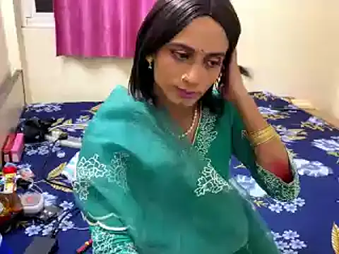 LuvLayla online show from 11-03-25, 10:46