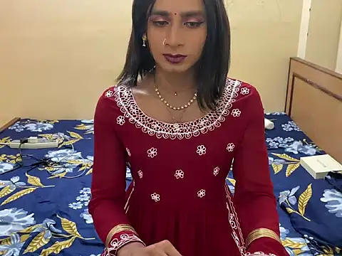 LuvLayla online show from 01-18-26, 05:16