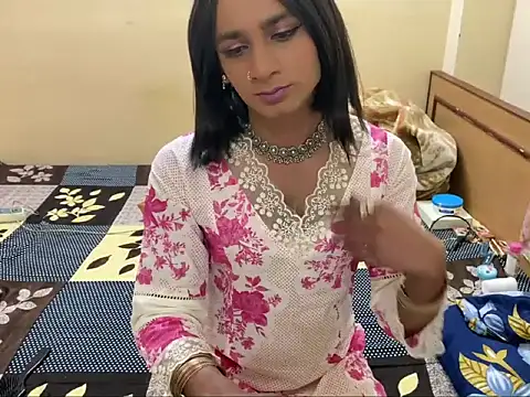 LuvLayla online show from 02-05-26, 07:21