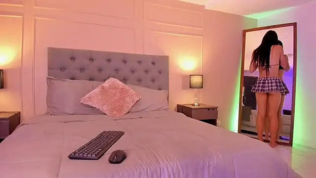 ALICESANDOVAL online show from 09-11-25, 11:54