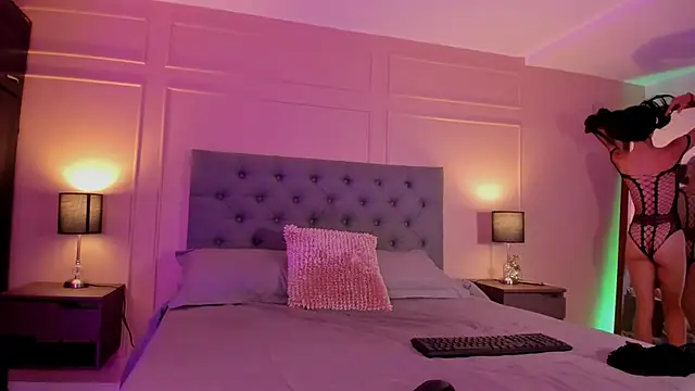 ALICESANDOVAL online show from 09-25-25, 11:49