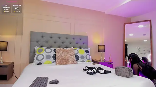 ALICESANDOVAL online show from 12-03-25, 11:31