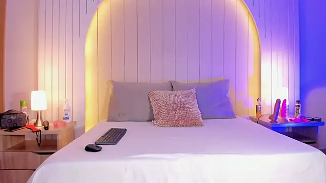 ALICESANDOVAL online show from 12-15-25, 11:27