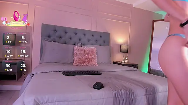 ALICESANDOVAL online show from 10-06-25, 11:11