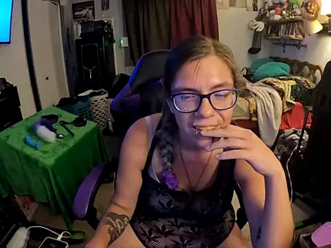 R4inbowK1tty online show from 10-15-25, 03:27