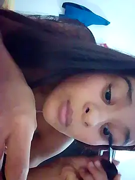 Snapshot of dali0420 chatting on 09-13-25, 04:23 dali0420 online show from 09-13-25, 04:23