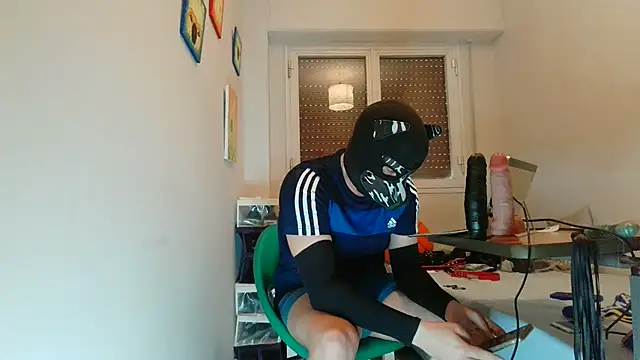 Maskpor2022 online show from 03-27-26, 04:19