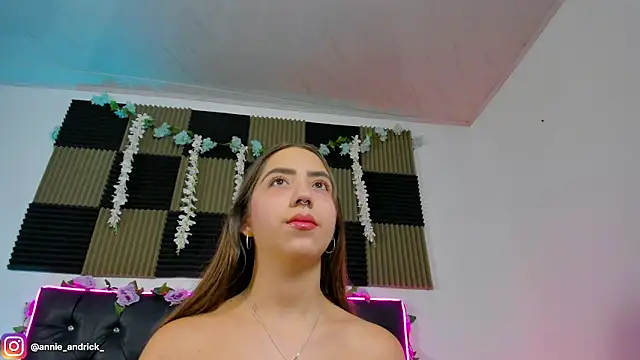  leda swan  online show from 06-28-26, 11:05