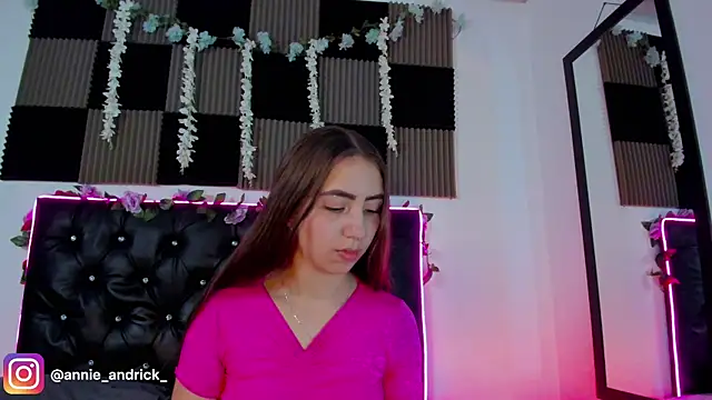  leda swan  online show from 04-14-26, 12:59