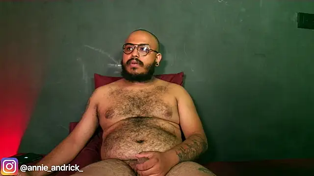  leda swan  online show from 11-13-25, 06:56