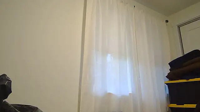 Snapshot of jamalcarter chatting on 04-15-26, 01:44 jamalcarter online show from 04-15-26, 01:44
