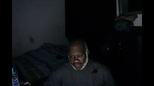 Snapshot of jamalcarter chatting on 12-23-25, 08:46 jamalcarter online show from 12-23-25, 08:46