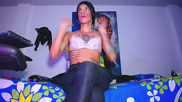 Snapshot of oodirty_hellen chatting on 05-23-26, 10:42 oodirty hellen online show from 05-23-26, 10:42