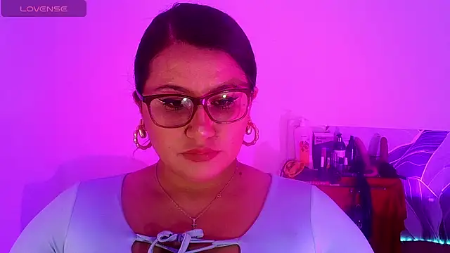 Vesper Vixen online show from 01-13-26, 03:49