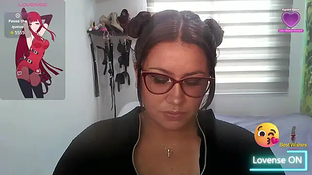 Snapshot of Vesper_Vixen chatting on 10-16-25, 01:41 Vesper Vixen online show from 10-16-25, 01:41