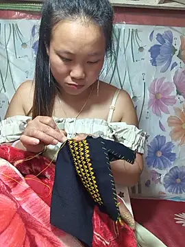 Snapshot of liu-liusexy chatting on 05-11-26, 02:45 liu-liusexy online show from 05-11-26, 02:45