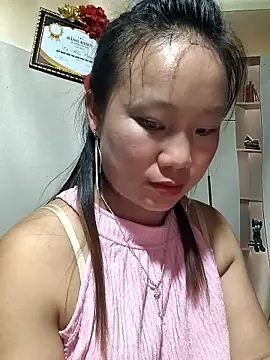 Snapshot of liu-liusexy chatting on 05-06-26, 02:21 liu-liusexy online show from 05-06-26, 02:21