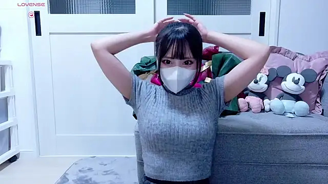 YURi luv online show from 09-28-25, 11:06
