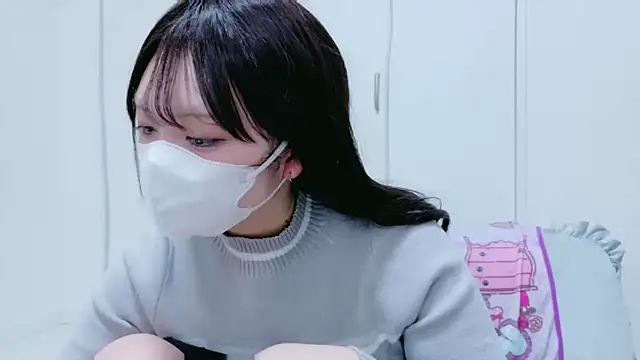 Riria-riri online show from 11-23-25, 09:41