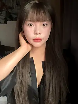 SarahBeii online show from 11-17-25, 03:21