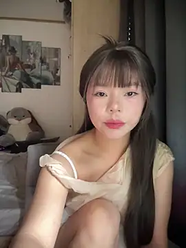 Snapshot of SarahBeii chatting on 09-14-25, 04:24 SarahBeii online show from 09-14-25, 04:24