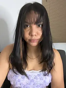 P A U L I N A  online show from 04-17-26, 03:09