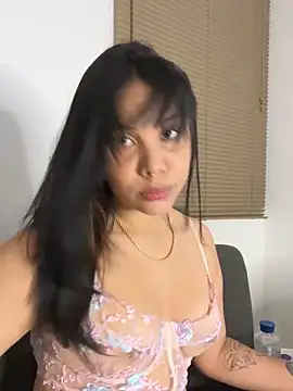 P A U L I N A  online show from 04-11-26, 03:14